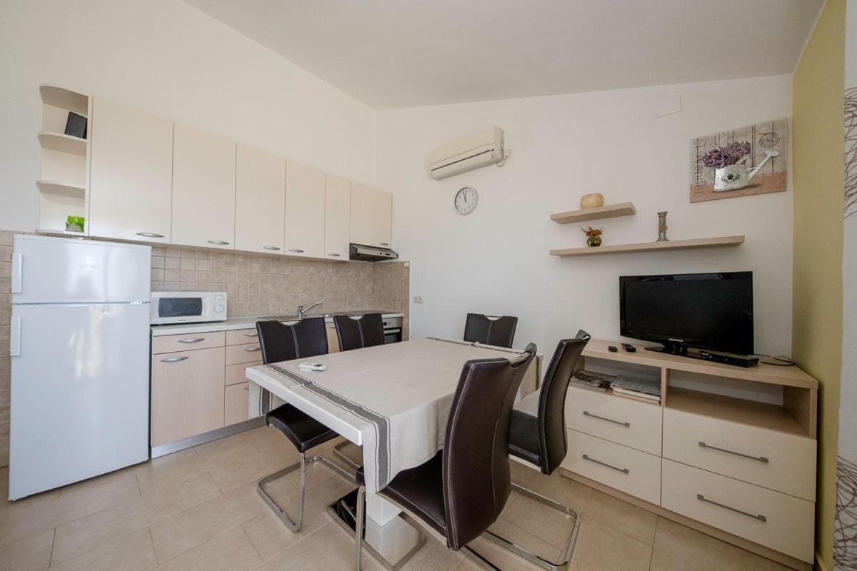Villa Lidia Mundanije Ngoại thất bức ảnh